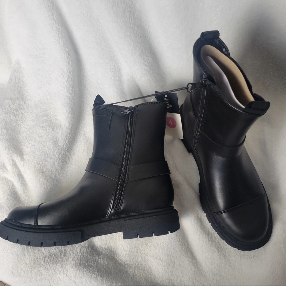 art class Black Lug Sole Chelsea Boots with Side Zipper - Picture 6 of 12
